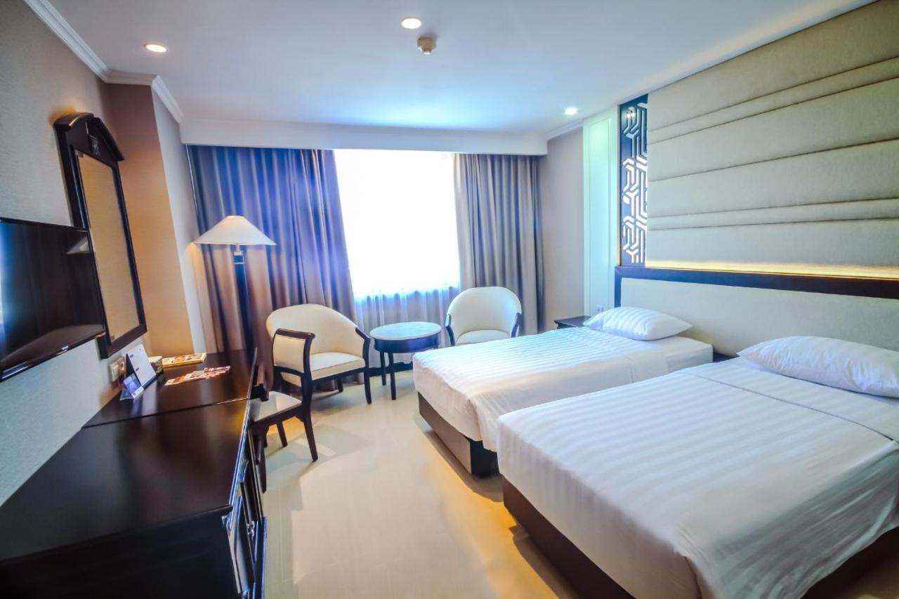 Grand Arkenso Park View Hotel Semarang Buitenkant foto