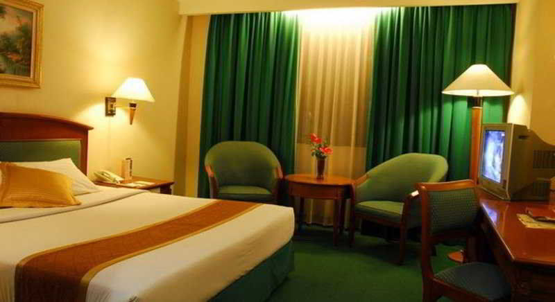 Grand Arkenso Park View Hotel Semarang Buitenkant foto