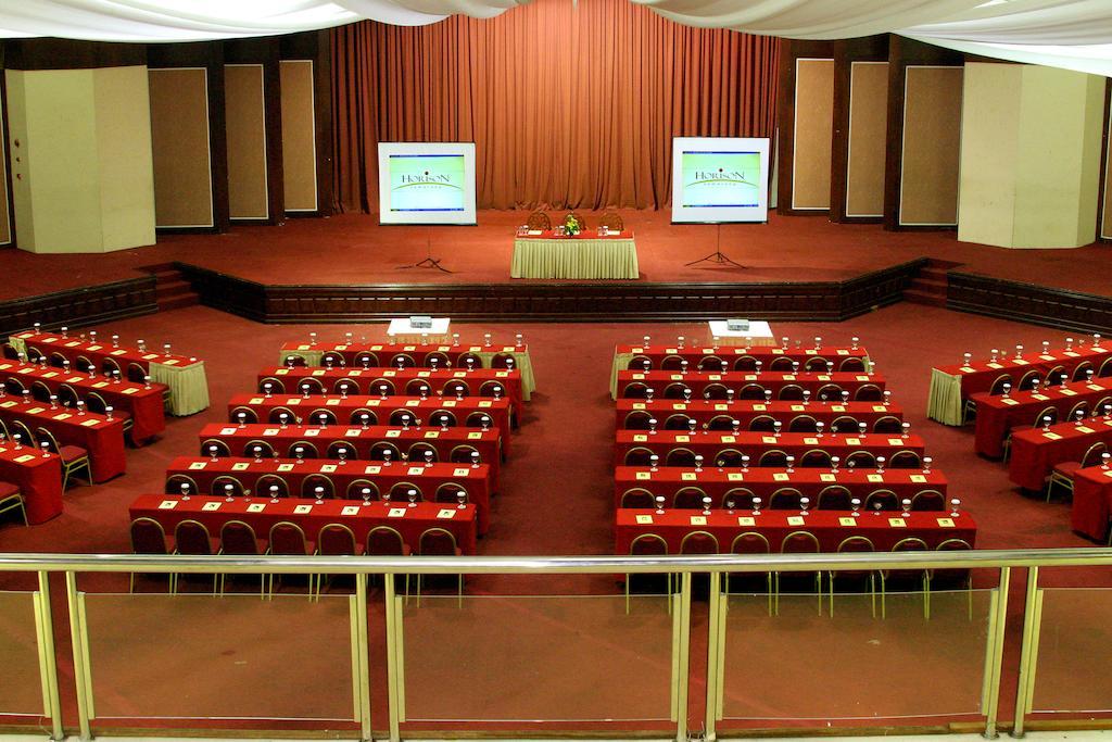 Grand Arkenso Park View Hotel Semarang Buitenkant foto