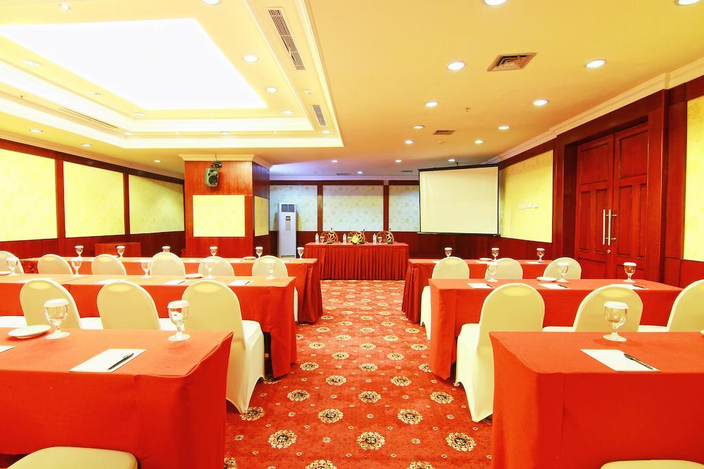 Grand Arkenso Park View Hotel Semarang Buitenkant foto