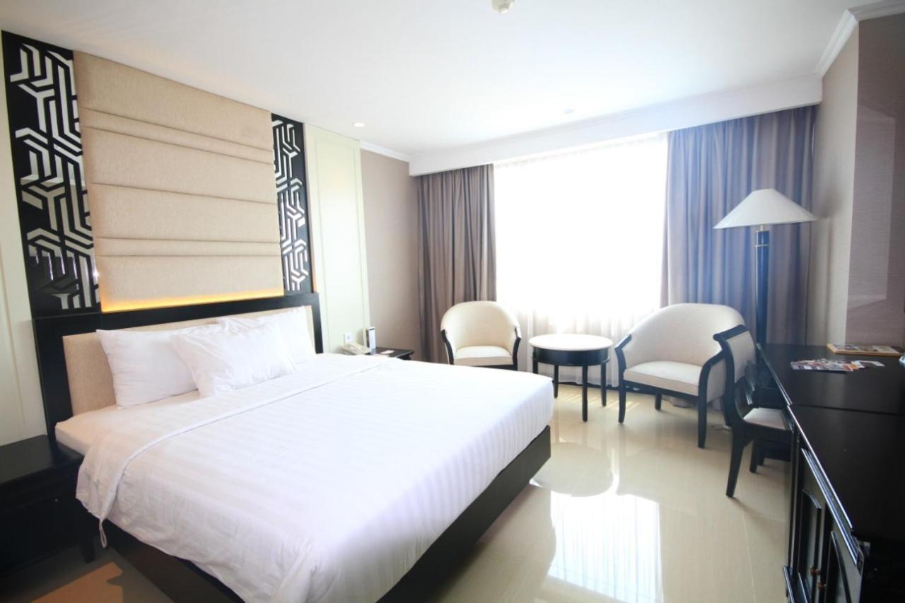 Grand Arkenso Park View Hotel Semarang Buitenkant foto